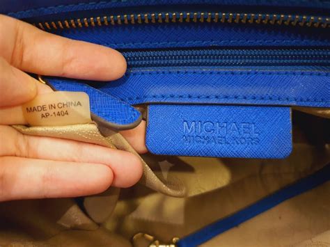 serienummer michael kors tas|michael kors purse logo.